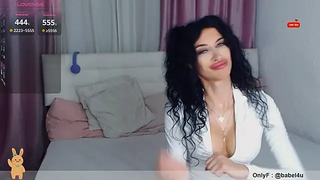 Snapshot of Hennessy_XO chatting on September 29, 5:51 pm Hennessy XO online show from September 29, 5:51 pm