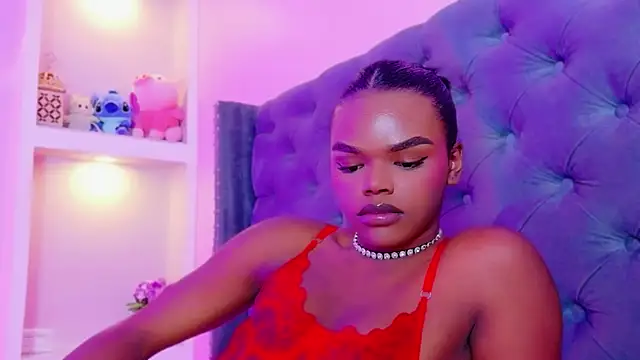 Snapshot of CamiEstrada chatting on October 19, 11:29 pm CamiEstrada online show from October 19, 11:29 pm