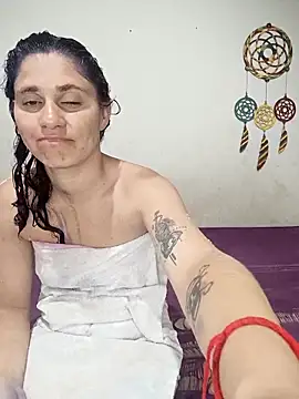 Snapshot of Scarlett-Leh chatting on September 17, 3:04 am Scarlett-Leh online show from September 17, 3:04 am