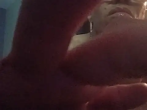 AutumndaAdventres online show from August 9, 9:46 am