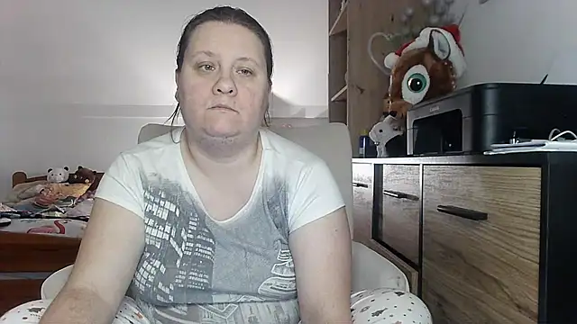 ReifeVenna online show from December 19, 5:27 pm