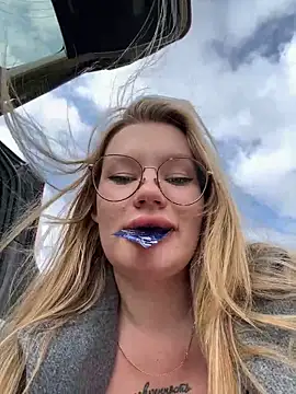 Snapshot of justmilaa chatting on September 29, 11:15 am justmilaa online show from September 29, 11:15 am