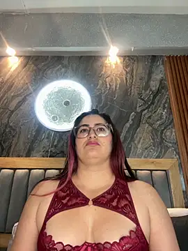 Snapshot of BellaPeers_ chatting on September 29, 11:59 am BellaPeers online show from September 29, 11:59 am