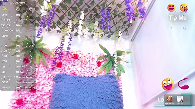 BLONDE SEXYHOT online show from January 15, 12:00 pm