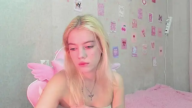 Shawty Blonde online show from September 18, 6:06 pm