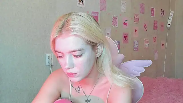 Shawty Blonde online show from September 14, 6:28 pm