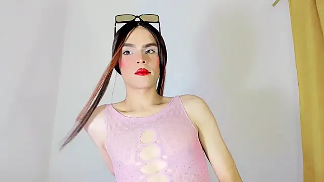 Snapshot of TatiGil chatting on September 27, 9:00 pm TatiGil online show from September 27, 9:00 pm