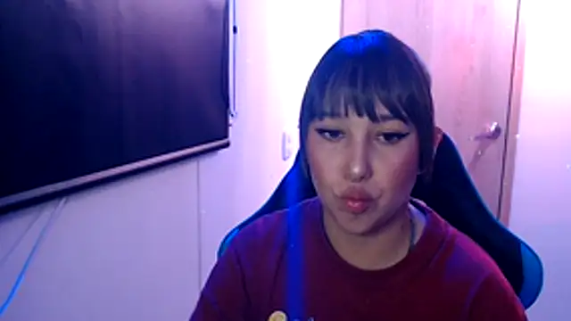Skarlet Adams28 online show from June 6, 1:01 am