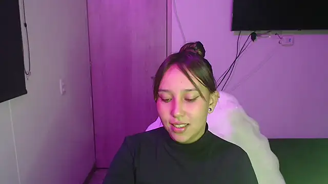 Skarlet Adams28 online show from October 20, 11:19 pm