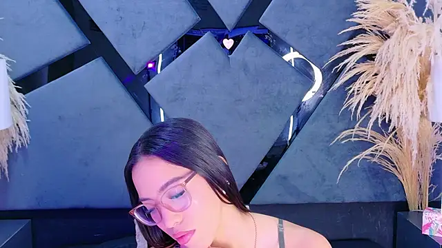 KylieWhite online show from September 27, 3:08 pm