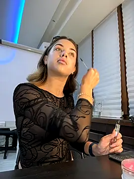 CharleneWoods online show from October 4, 3:05 pm