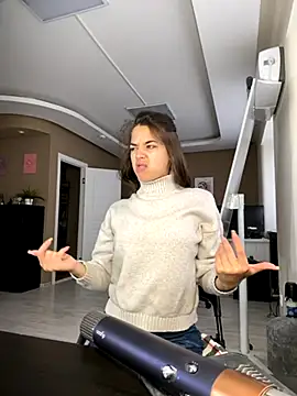 CharleneWoods online show from October 2, 5:01 am