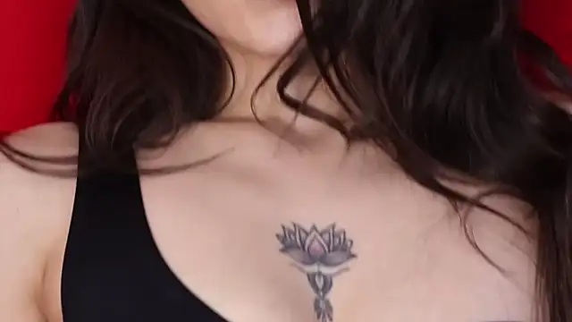 viooletaa online show from September 24, 7:35 pm