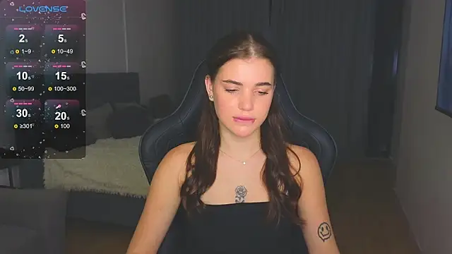 adrianawow1 online show from November 1, 1:32 am