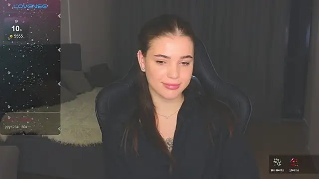 adrianawow1 online show from October 31, 1:29 am