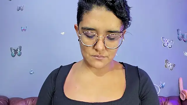 Snapshot of Kaira_mosse chatting on October 22, 12:21 pm Kaira mosse online show from October 22, 12:21 pm