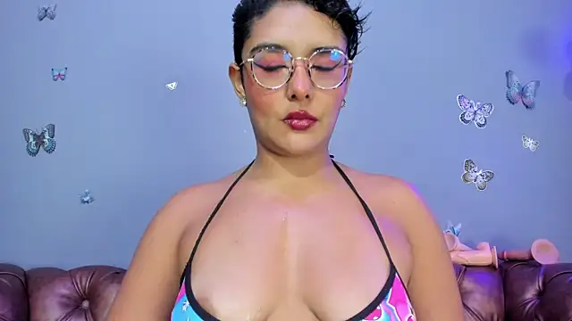 Snapshot of Kaira_mosse chatting on October 26, 1:06 pm Kaira mosse online show from October 26, 1:06 pm