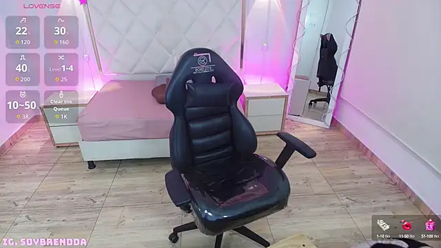 Snapshot of Brendda_tay chatting on September 9, 3:06 am Brendda tay online show from September 9, 3:06 am