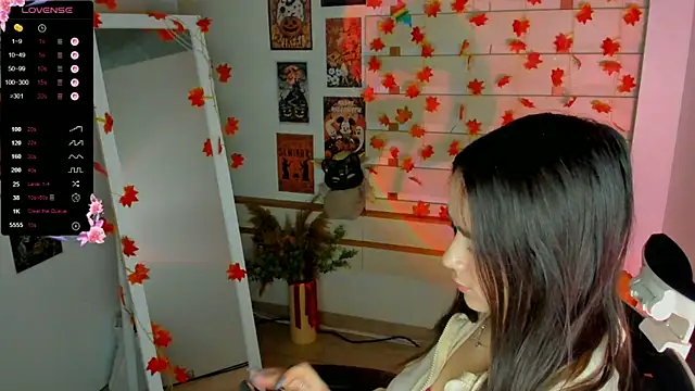 Snapshot of Bella_XO chatting on October 30, 8:05 am Bella XO online show from October 30, 8:05 am