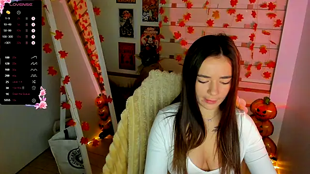 Snapshot of Bella_XO chatting on October 19, 7:10 am Bella XO online show from October 19, 7:10 am