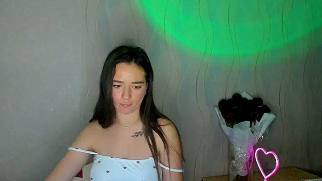 Snapshot of Bella_XO chatting on October 7, 2:43 pm Bella XO online show from October 7, 2:43 pm