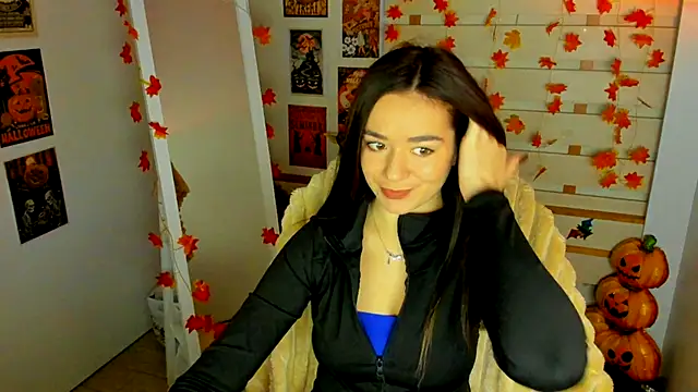 Snapshot of Bella_XO chatting on October 23, 6:52 am Bella XO online show from October 23, 6:52 am