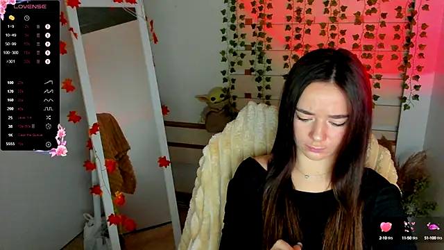 Snapshot of Bella_XO chatting on October 11, 7:35 am Bella XO online show from October 11, 7:35 am