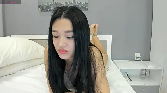 Snapshot of yumisunn chatting on October 7, 3:44 am yumisunn online show from October 7, 3:44 am