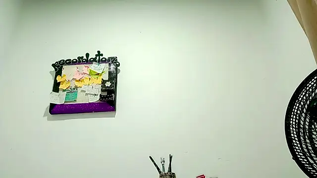 PetiteIvoryQueen19 online show from January 15, 4:40 am