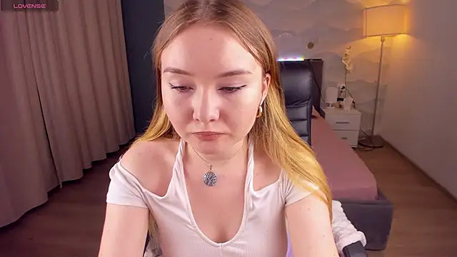 Snapshot of Melissa_Nets chatting on October 31, 4:47 am Melissa Nets online show from October 31, 4:47 am