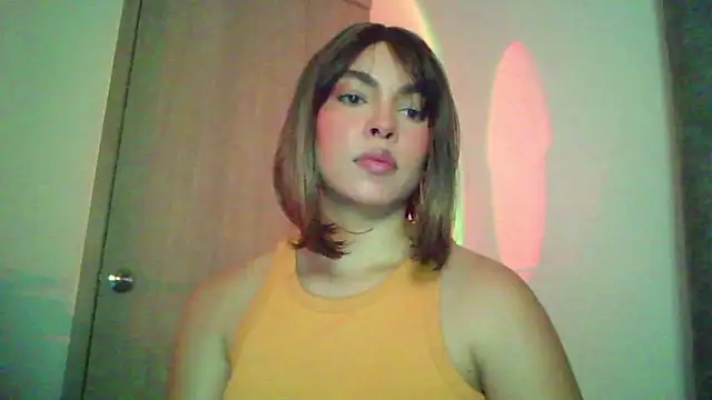 Snapshot of Kiri_Cutee chatting on October 4, 4:40 am Kiri Cutee online show from October 4, 4:40 am