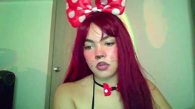 Snapshot of Kiri_Cutee chatting on October 29, 5:34 am Kiri Cutee online show from October 29, 5:34 am