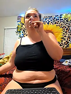 Snapshot of GoddessNikolia chatting on October 12, 3:09 am GoddessNikolia online show from October 12, 3:09 am