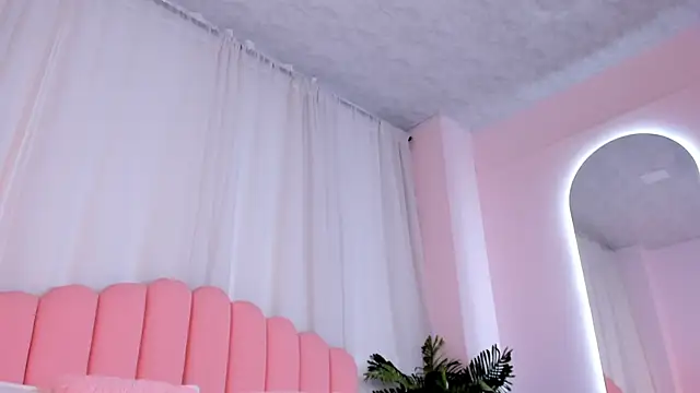 aurora sweet2 online show from September 19, 12:42 am