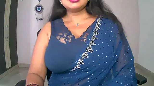 Snapshot of Swetaa_ chatting on October 18, 6:05 am Swetaa online show from October 18, 6:05 am