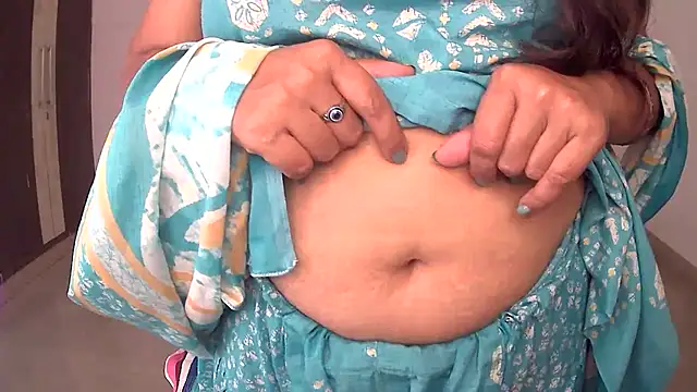 Snapshot of Swetaa_ chatting on September 20, 5:50 am Swetaa online show from September 20, 5:50 am