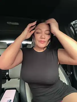 Snapshot of Abril10_ chatting on October 10, 3:06 pm Abril10  online show from October 10, 3:06 pm