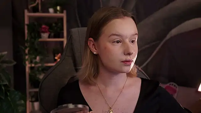 AdeleLoomis online show from October 12, 2:14 am