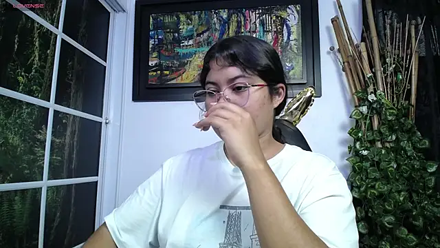 Snapshot of shaila_yojana chatting on October 29, 8:44 pm shaila yojana online show from October 29, 8:44 pm