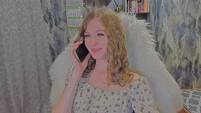 JuxxxsyBunx online show from November 4, 4:56 pm