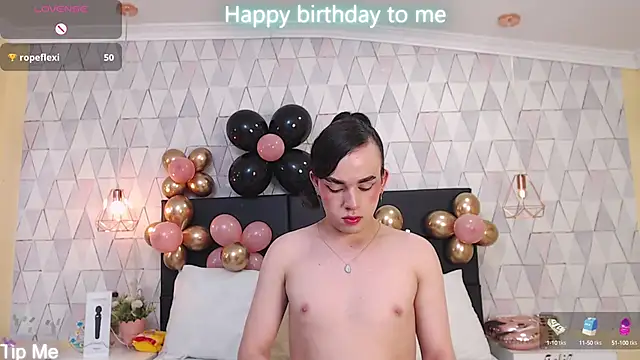 Snapshot of JustinePerry chatting on October 9, 3:43 am JustinePerry online show from October 9, 3:43 am