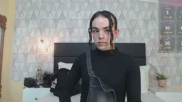 Snapshot of JustinePerry chatting on September 29, 3:33 am JustinePerry online show from September 29, 3:33 am