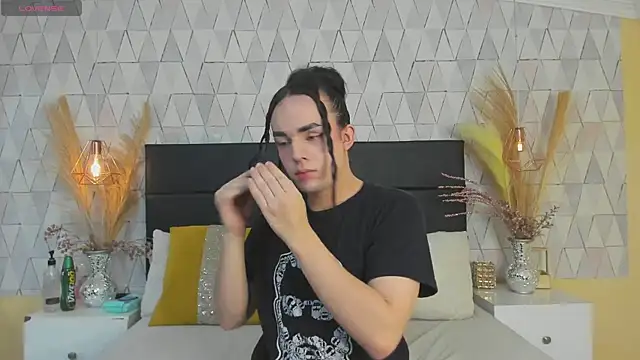 JustinePerry online show from March 11, 4:06 am