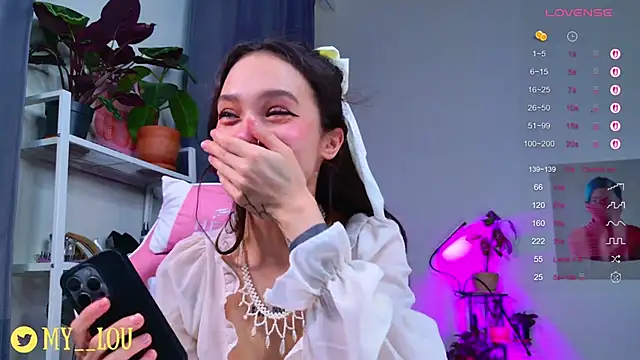 Snapshot of MyLou_ chatting on October 30, 4:19 pm MyLou  online show from October 30, 4:19 pm