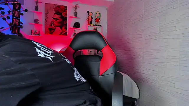 Snapshot of ZuryRamirez_ chatting on November 1, 8:24 pm ZuryRamirez online show from November 1, 8:24 pm