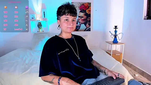 ZuryRamirez  online show from July 13, 10:54 pm