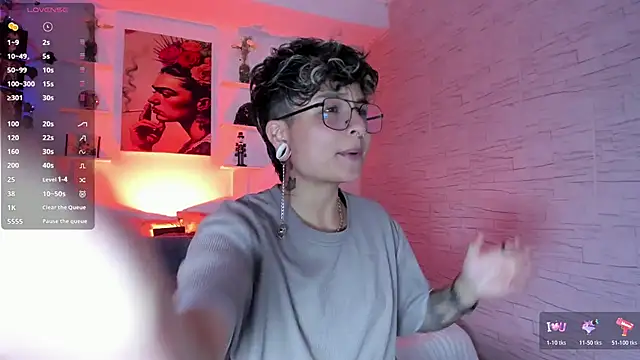 Snapshot of ZuryRamirez_ chatting on October 29, 8:22 pm ZuryRamirez online show from October 29, 8:22 pm