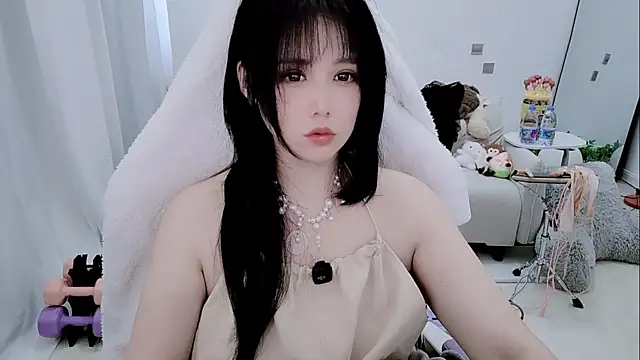 Vaness-a online show from March 27, 1:18 am