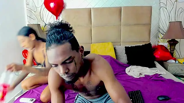 bigblackhotx1 online show from October 2, 5:45 am