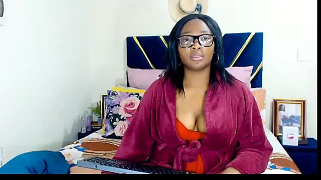 Snapshot of veronica1xxx chatting on September 16, 7:00 pm veronica1xxx online show from September 16, 7:00 pm